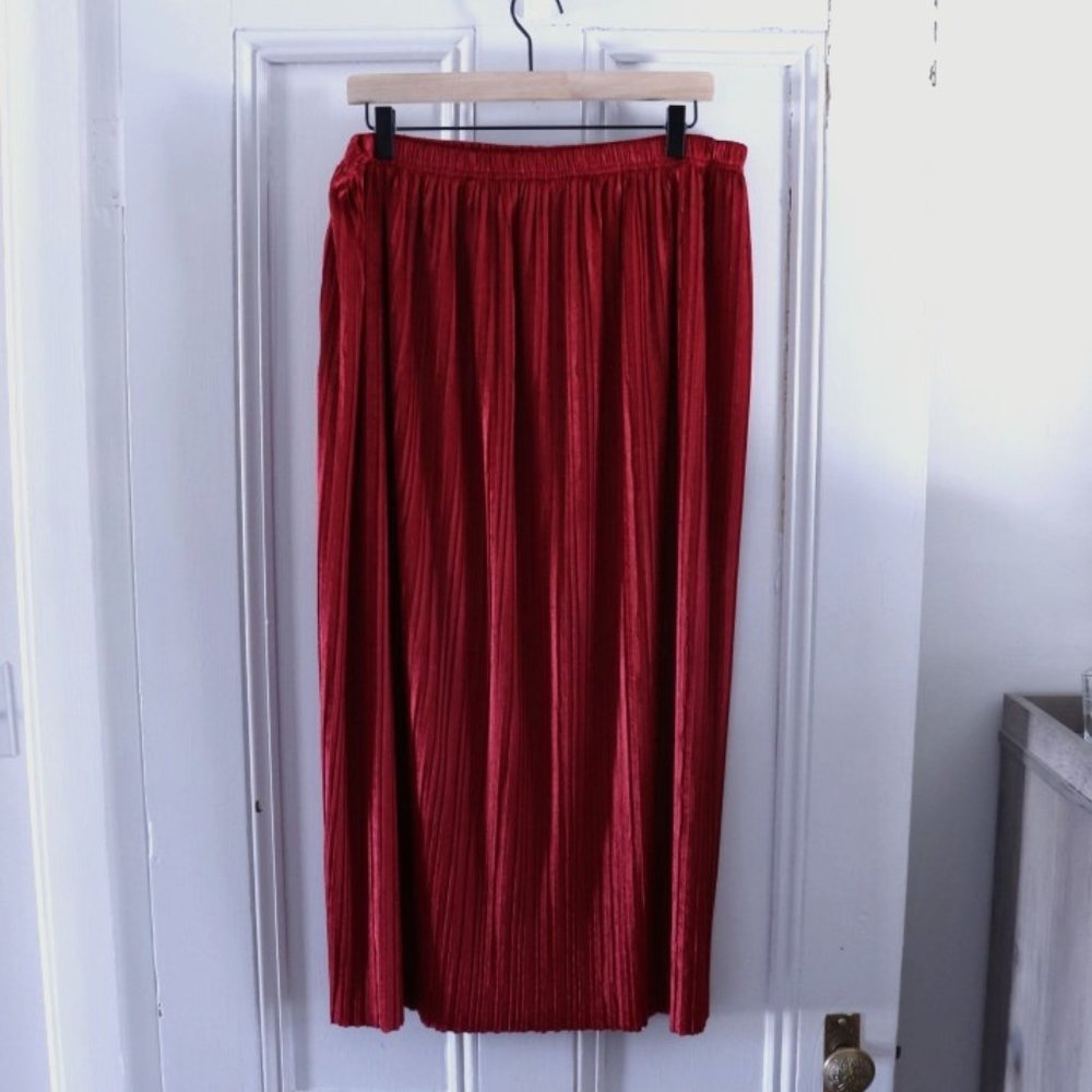 Karen Scott Red Velvet Pleated Maxi Christmas Skirt Size Large